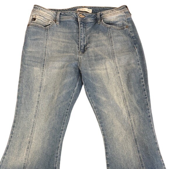 KanCan Maurices Womens Light Wash Raw Hem Front Seam Flare Jeans Size 31 - Picture 3 of 8